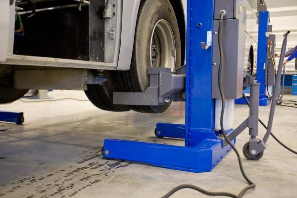 Подъемник ПП-16 4-Х стоечный